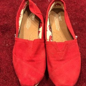 Red Toms